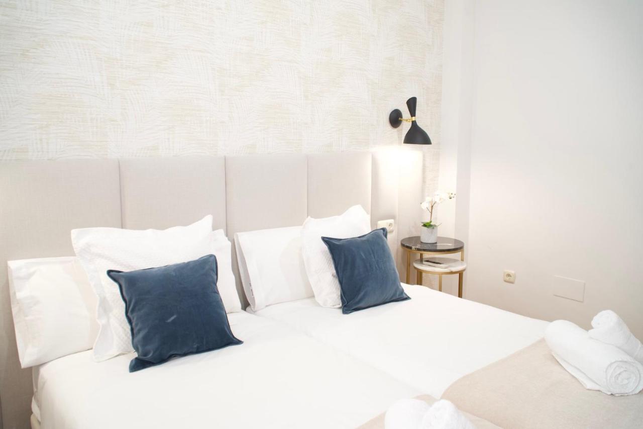 Colon & Soho By Ele Apartments มาลากา ภายนอก รูปภาพ